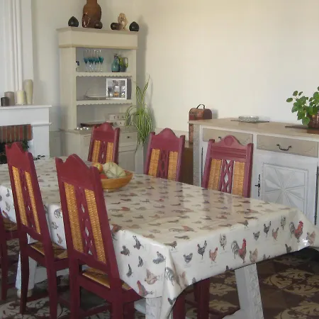 Chambre D'hotes Oiron, Deux Sevres - Not Near Taize, Burgundy 3*