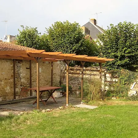 Chambre D'hotes Oiron, Deux Sevres - Not Near Taize, Burgundy 3*